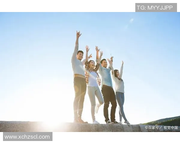 火花与太阳七月的激情碰撞揭示青春的无限可能与梦想的追逐